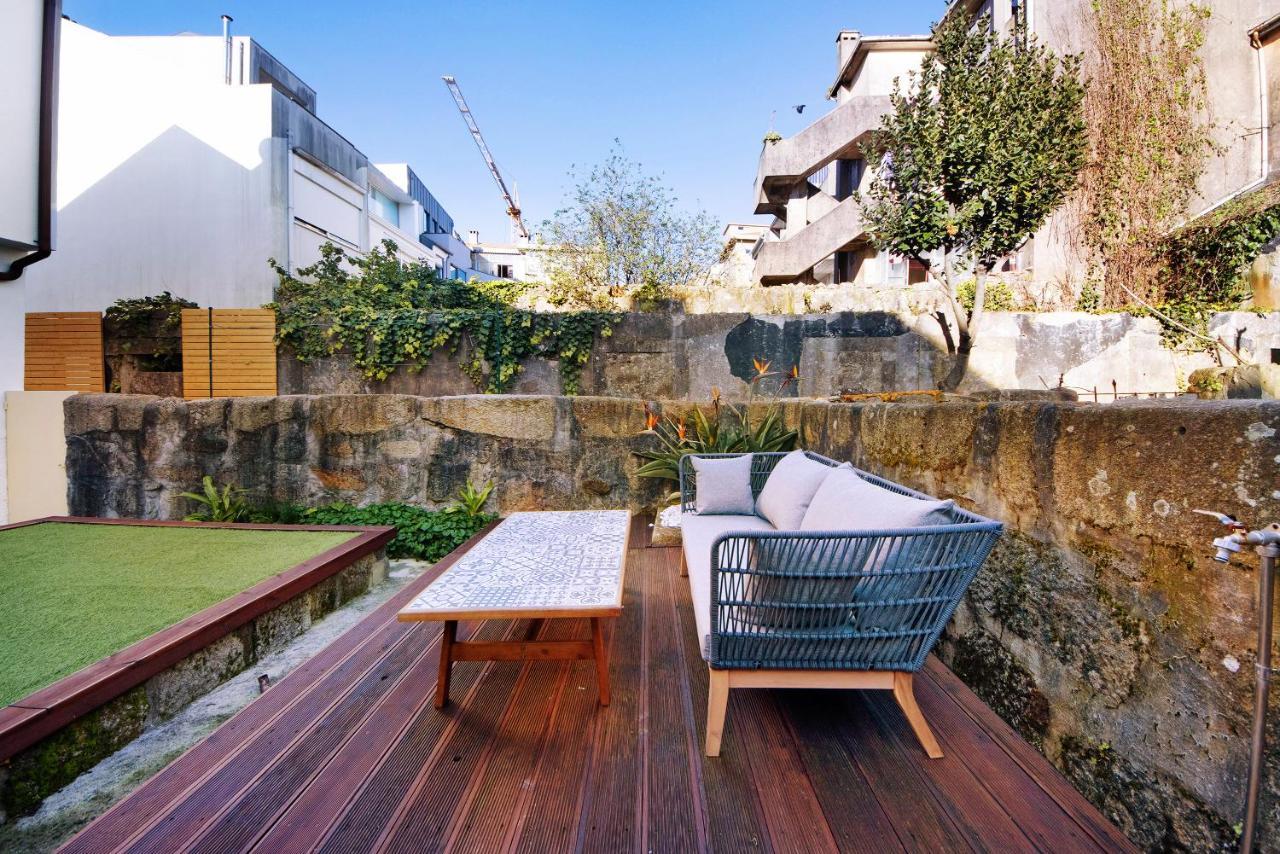 Crooked Floor House - Ground Floor Apartment Порто Екстериор снимка