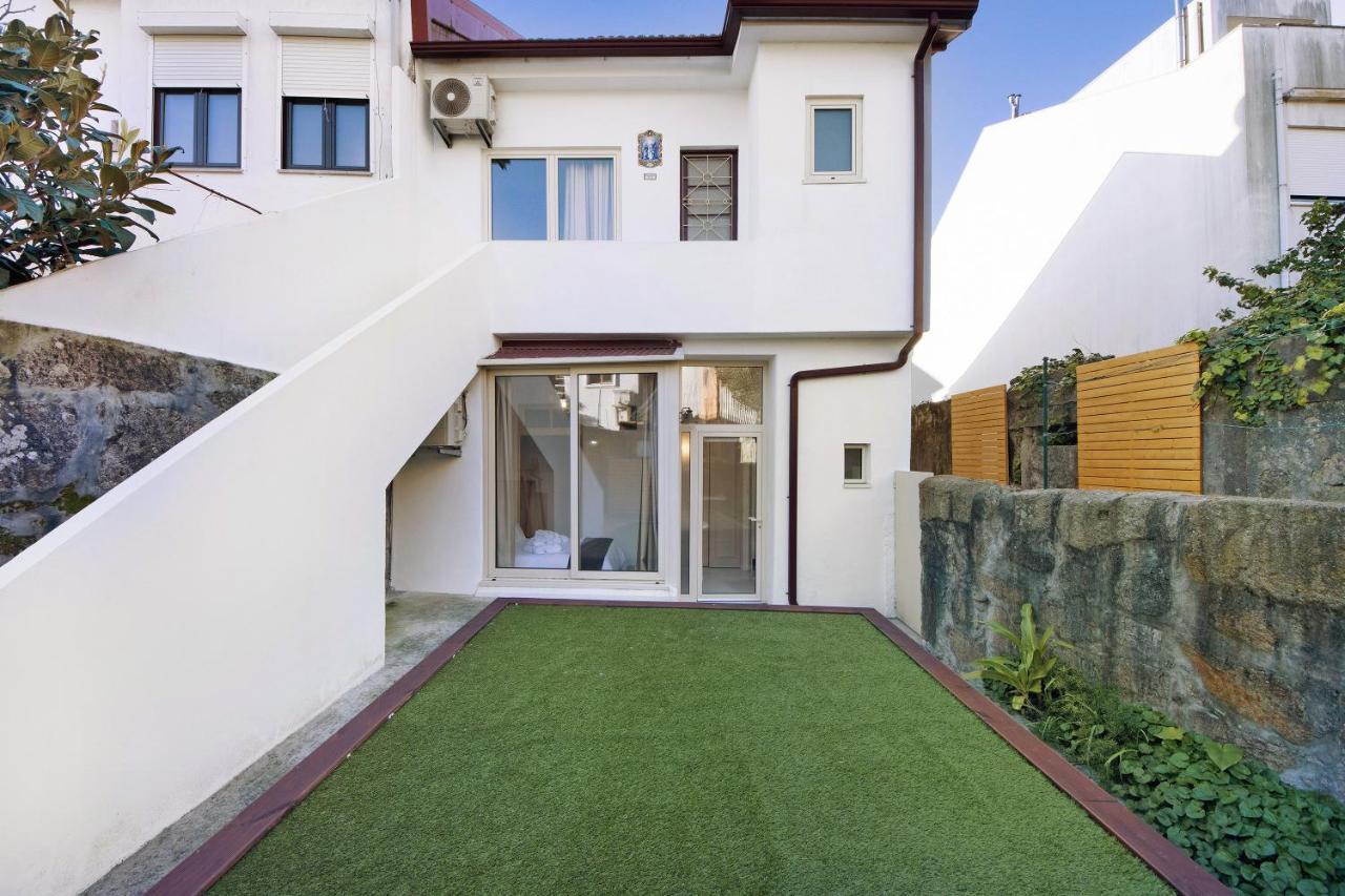 Crooked Floor House - Ground Floor Apartment Порто Екстериор снимка